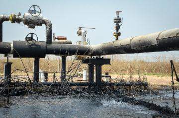 Ölverschmutzung in der Nähe der zentralen Verarbeitungsanlage des Öl-Konsortiums SPOC (Sudd Petroleum Operating Company) in Thar Jath (Südsudan) am 28. Februar 2015.