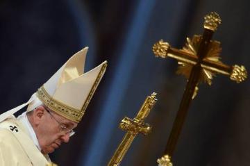 Papst Franziskus feiert im Petersdom die Epiphanie-Messe (Erscheinung des Herrn) zum Dreikönigstag am 6. Januar 2015.