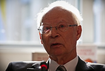 Hans Joachim Meyer, ehemaliger Präsident des Zentralkomitees der deutschen Katholiken (ZdK), am 25. Februar 2015 in Berlin.